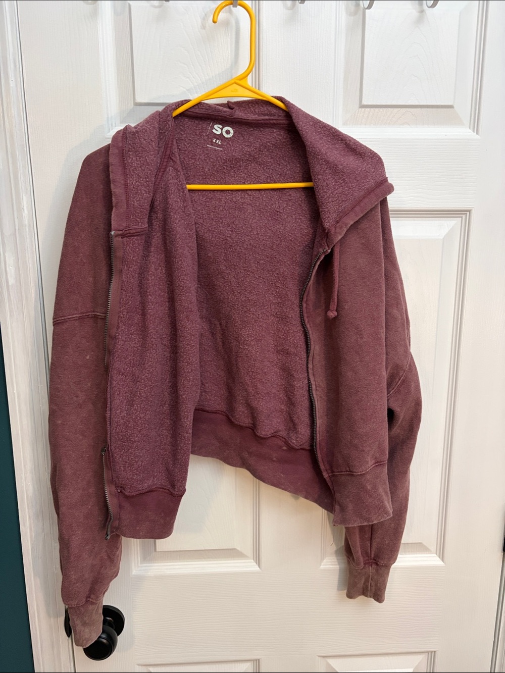 SO Women's Washed Plum cropped Full-Zip Hoodie